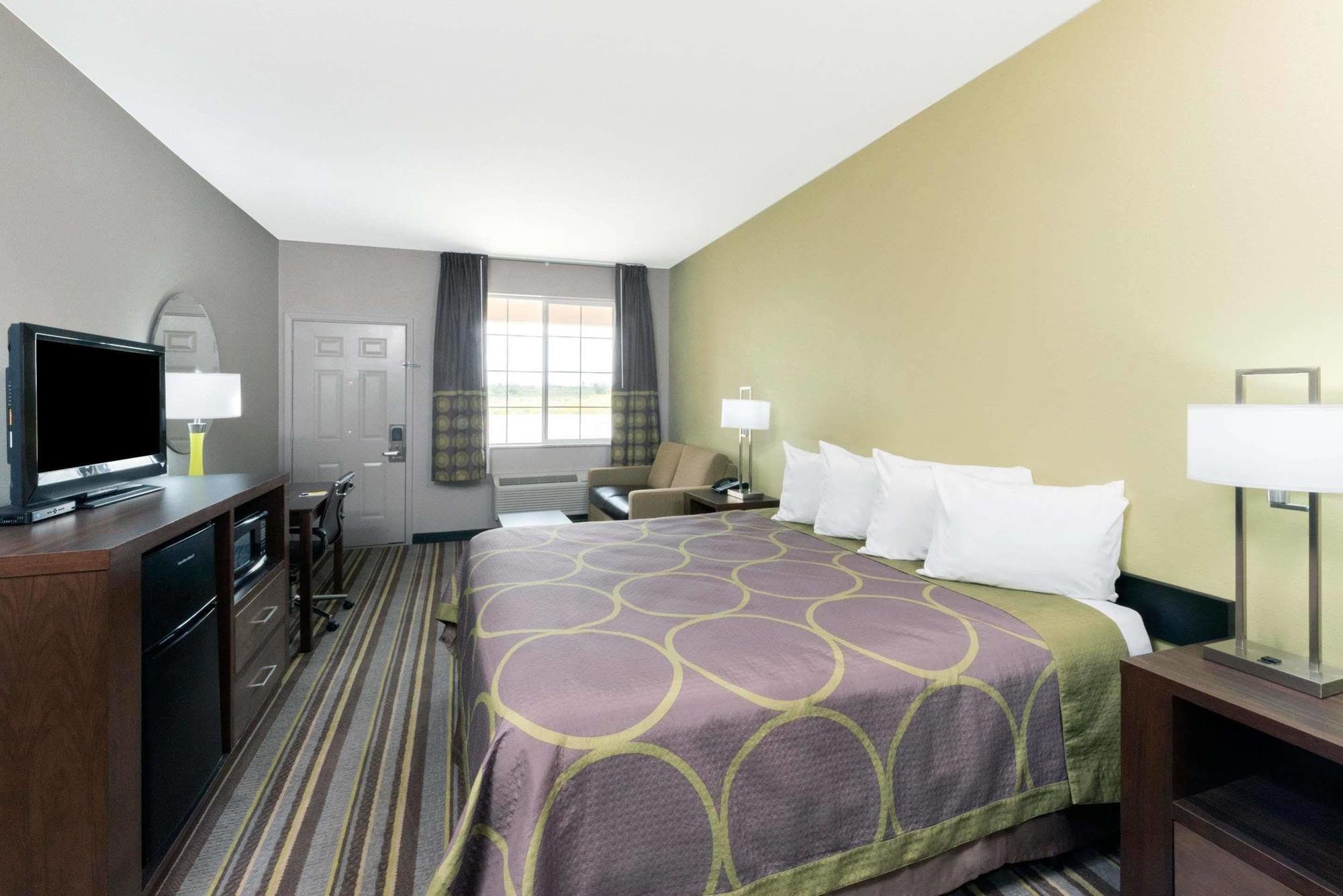 Super 8 By Wyndham Colorado City Exterior photo